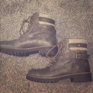 NWOT Cliff’s by White Mountain Trail Boots